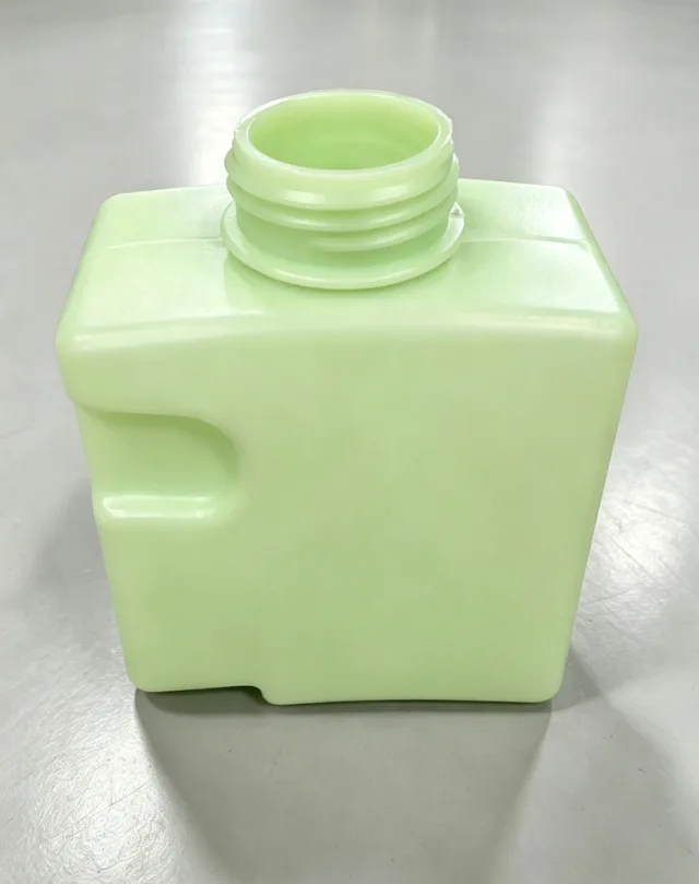 Square Container Sample shown in supplied trial-sample imagery.