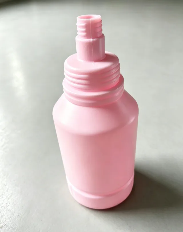 Round Bottle Sample shown in supplied trial-sample imagery.